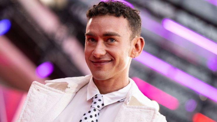 Olly Alexander Age, Family, Bio, Life and Career
