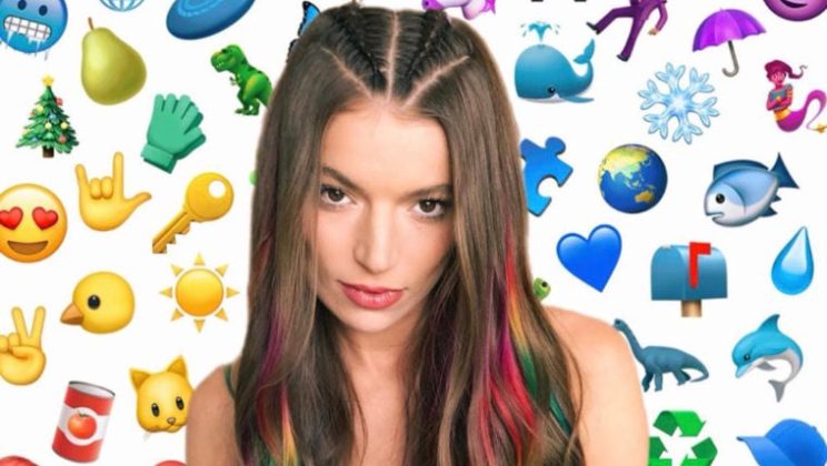 Molly Moore Life and Career: Full Bio, Age, Family Details & Musical Journey