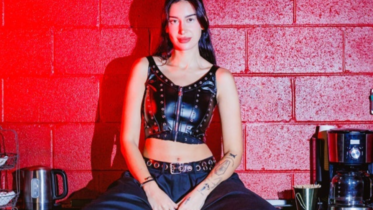 Who Is Julia Wolf? Age, Family Background, Biography & Music Career