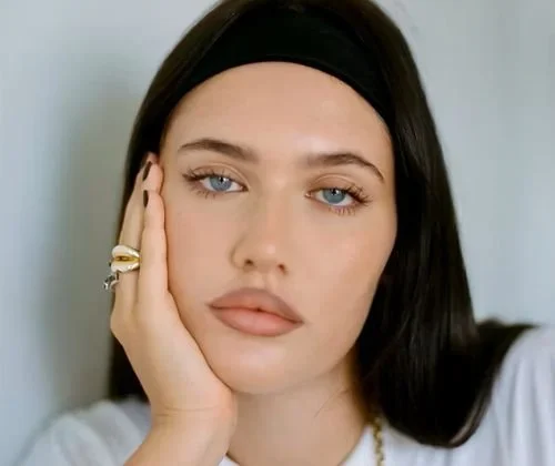 Sienna Spiro Age, Family, Bio, Life and Career