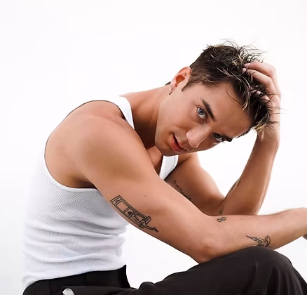 Singer Daniel Seavey Age, Family, Bio, Life and Career