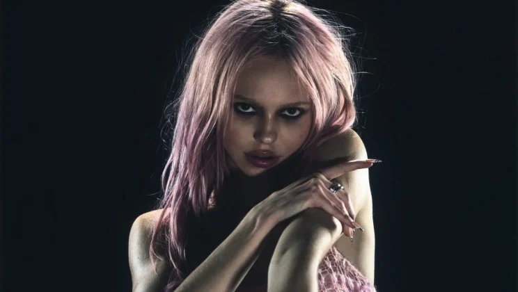 Singer Adéla Age, Hometown, Biography and Whois