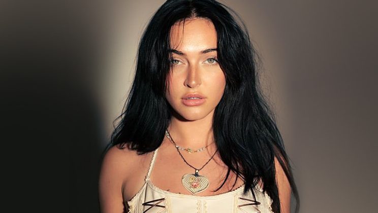 Singer Cil Age, Hometown, Biography and Whois